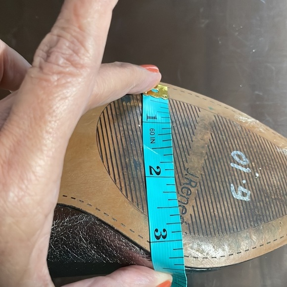 J.Renee Fatemeh classic pointy metallic medium block heel pump - Picture 7 of 9